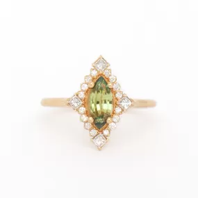 0.83 ct Green Sapphire Marie Ring