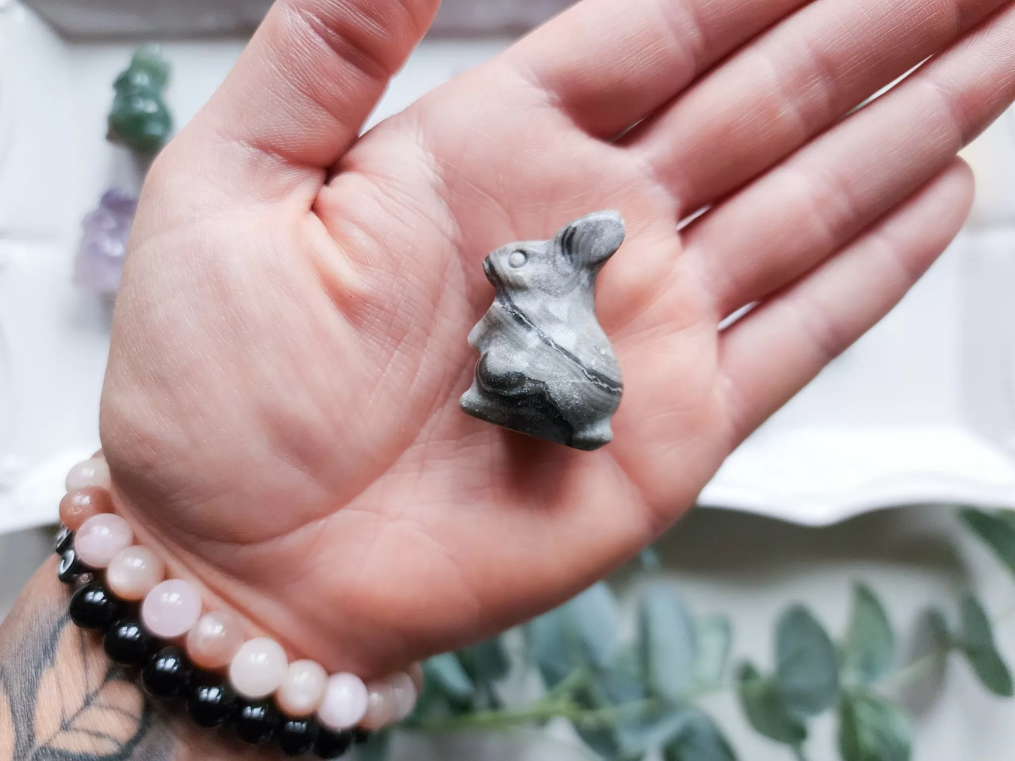 1.25 Crystal Mini Bunny Carving