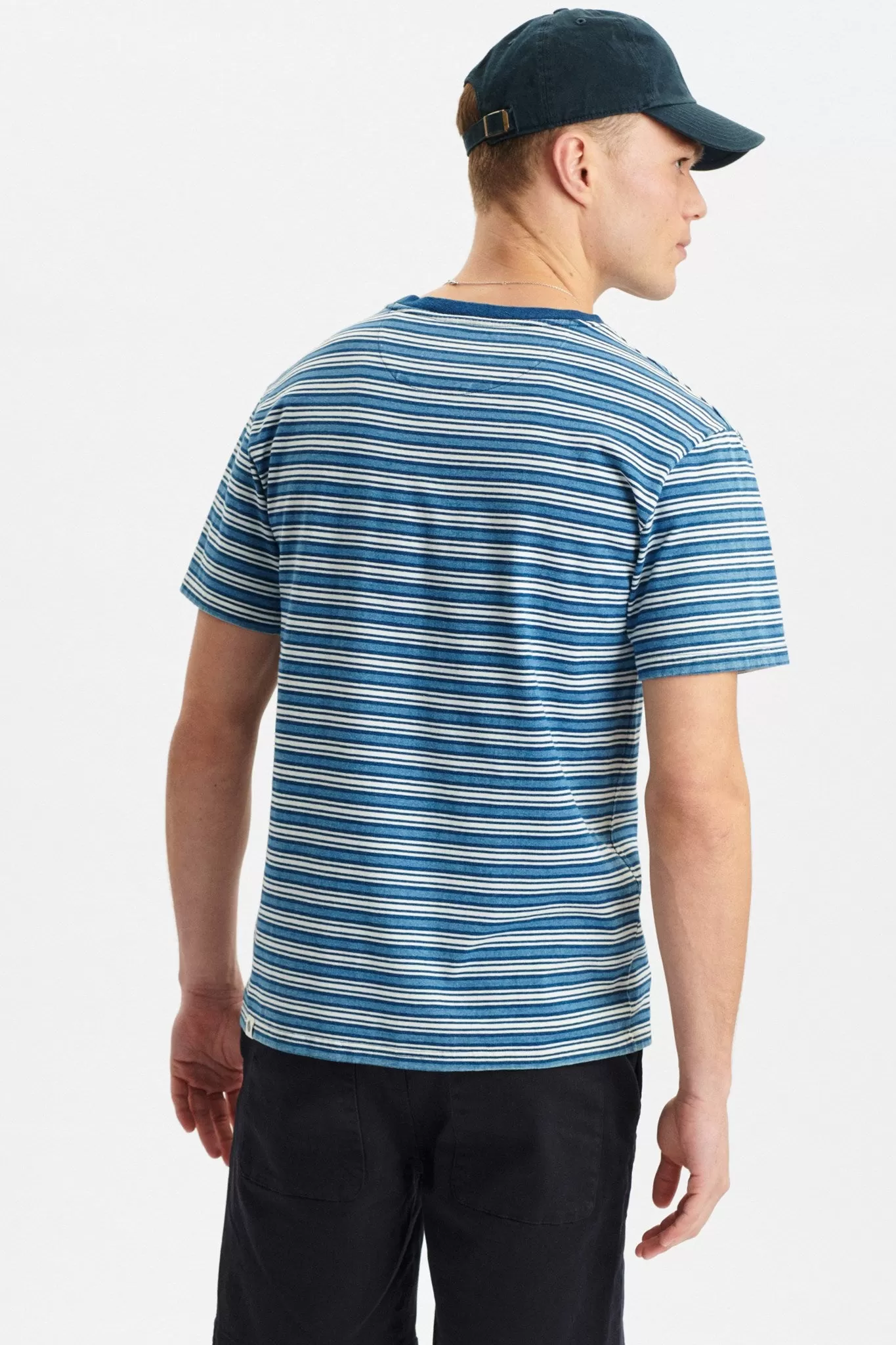 AKKIKKI BLUE STRIPE TEE - Cornet Blue