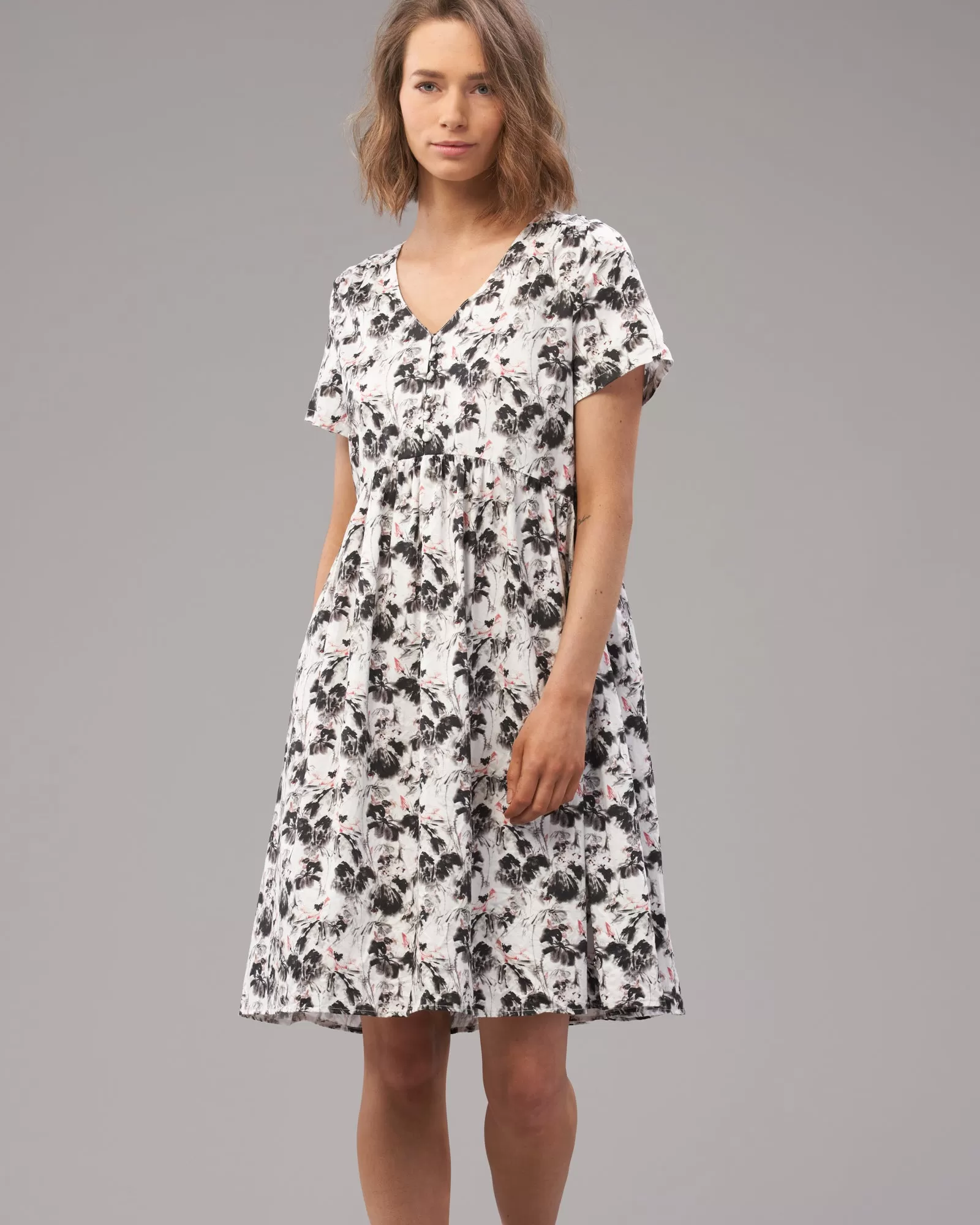 COTTON VEE BUTTON DRESS