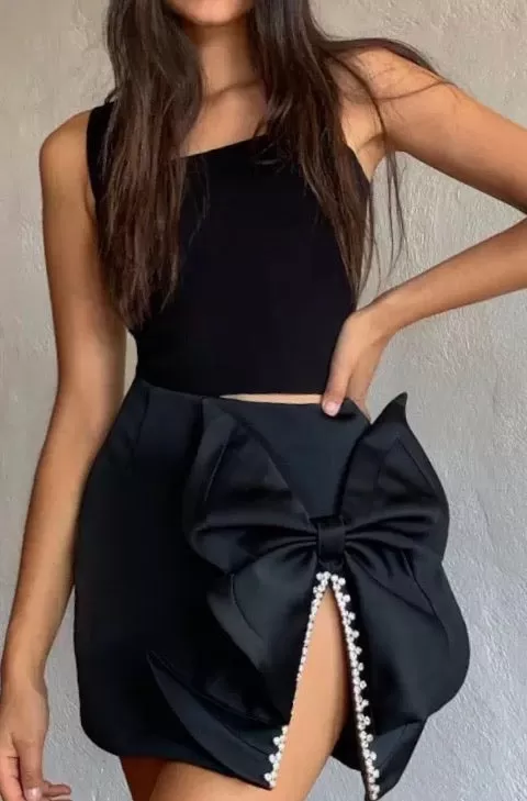 CRYSTAL BOW SPLIT SKIRT