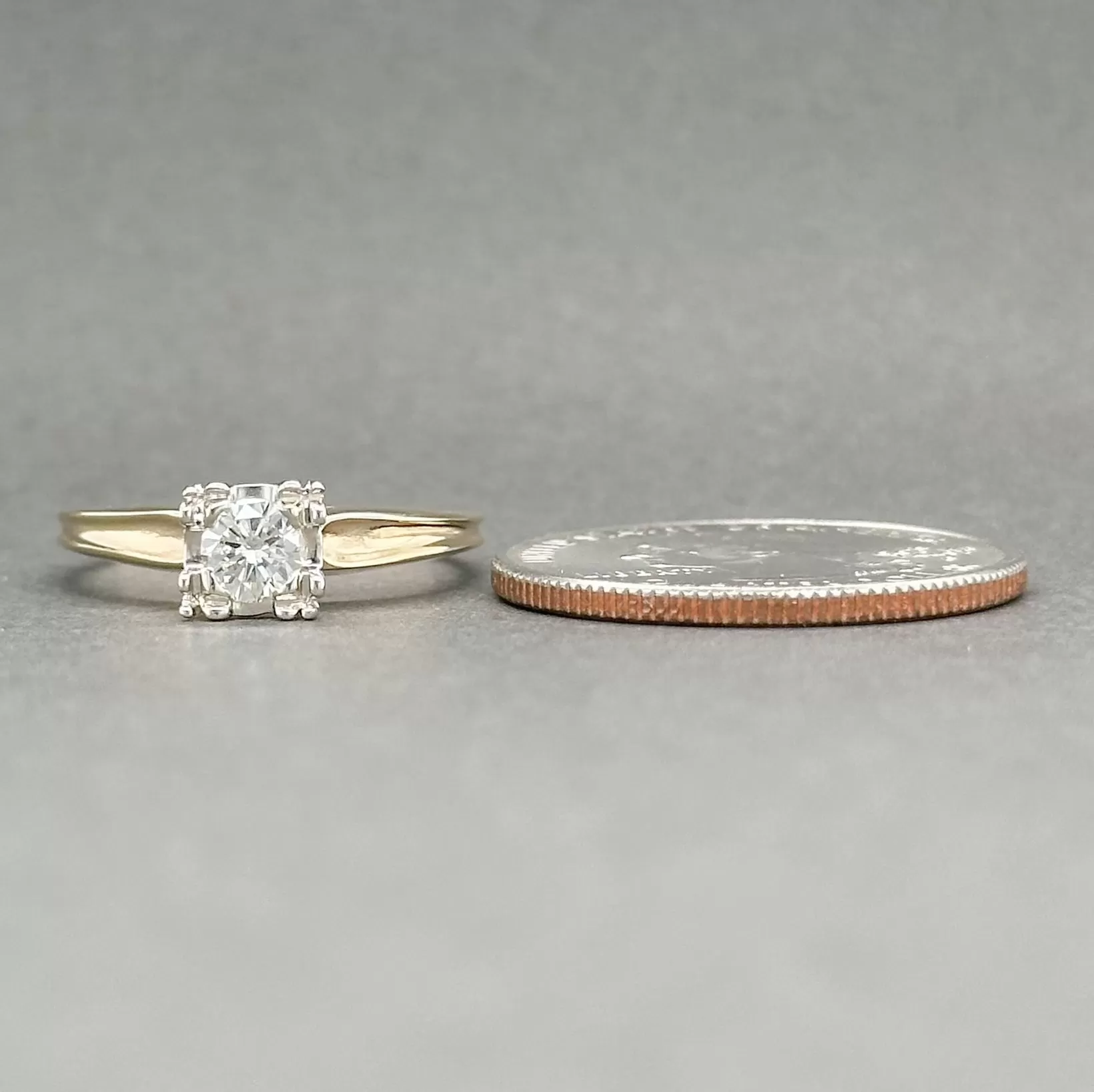 Estate 14K TT Gold 0.28ct H-I/VS1-2 Diamond Engagement Ring