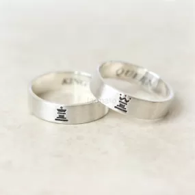 Horizontal King and Queen Ring in sterling silver, Couples Ring, Custom Personalized Initial Ring