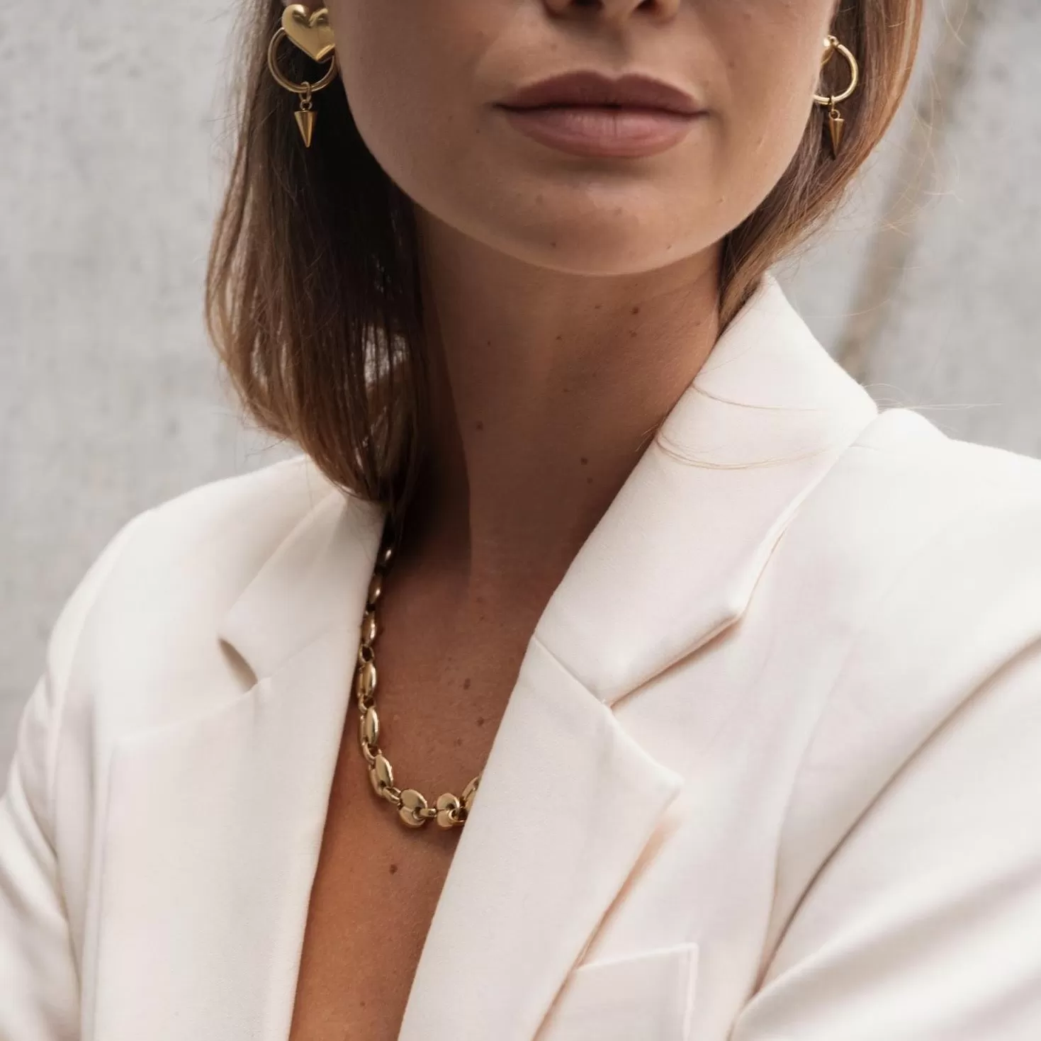 Kate Hoops / Earrings / Gold