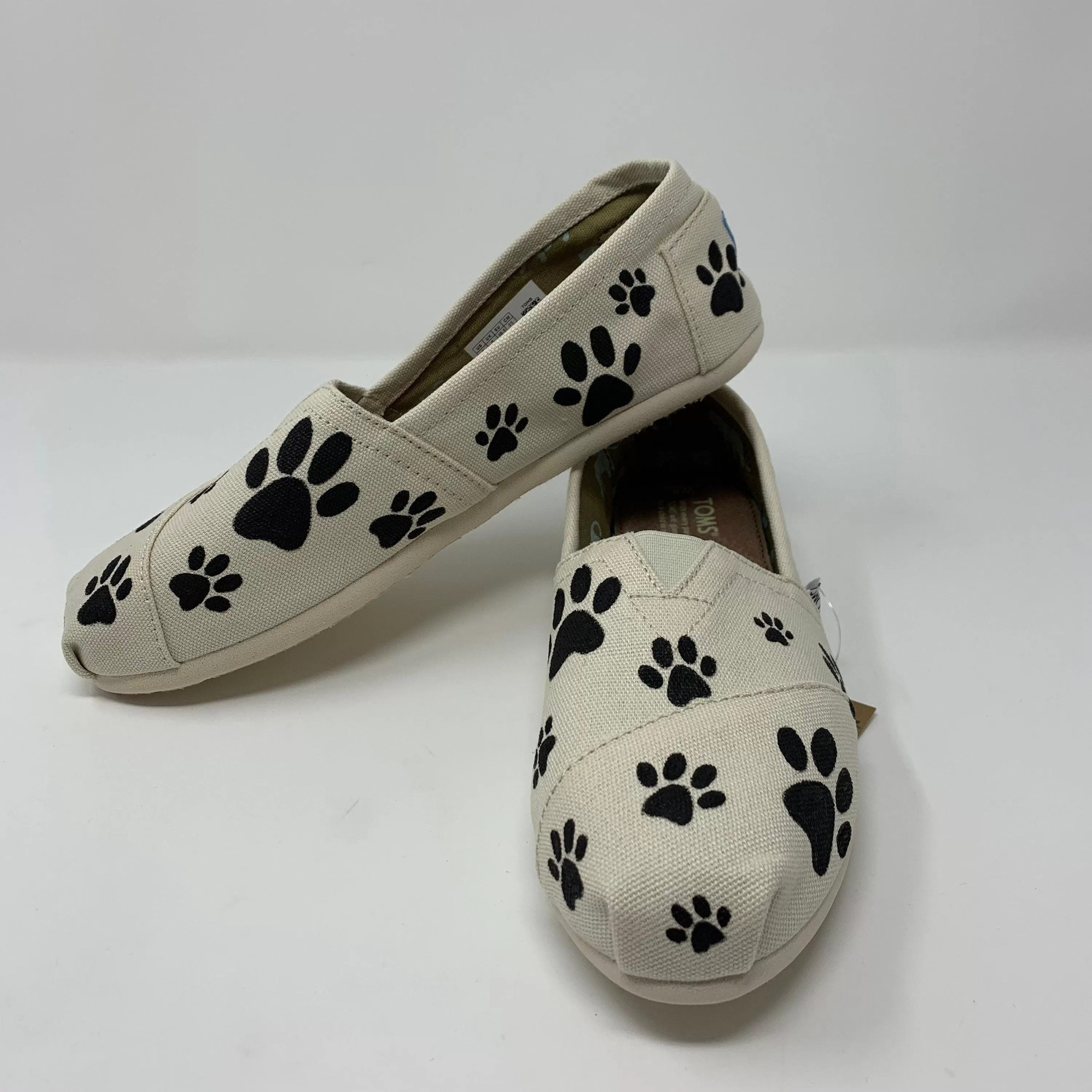 Paw Print Pattern Shoes