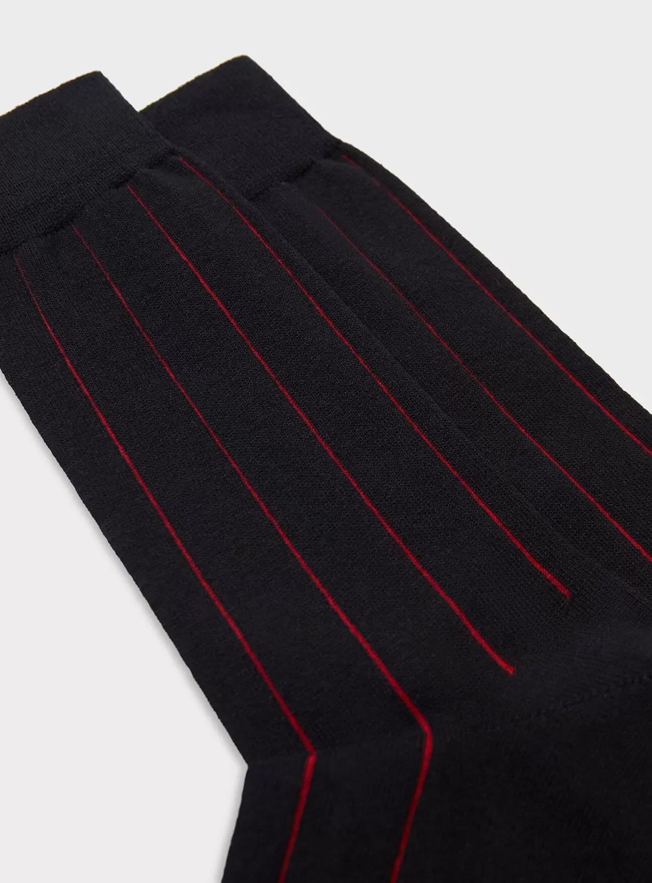 Recycled Cotton Pin Stripe Black/Red Socks